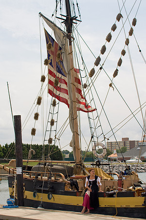 Royaliste & Her Captain